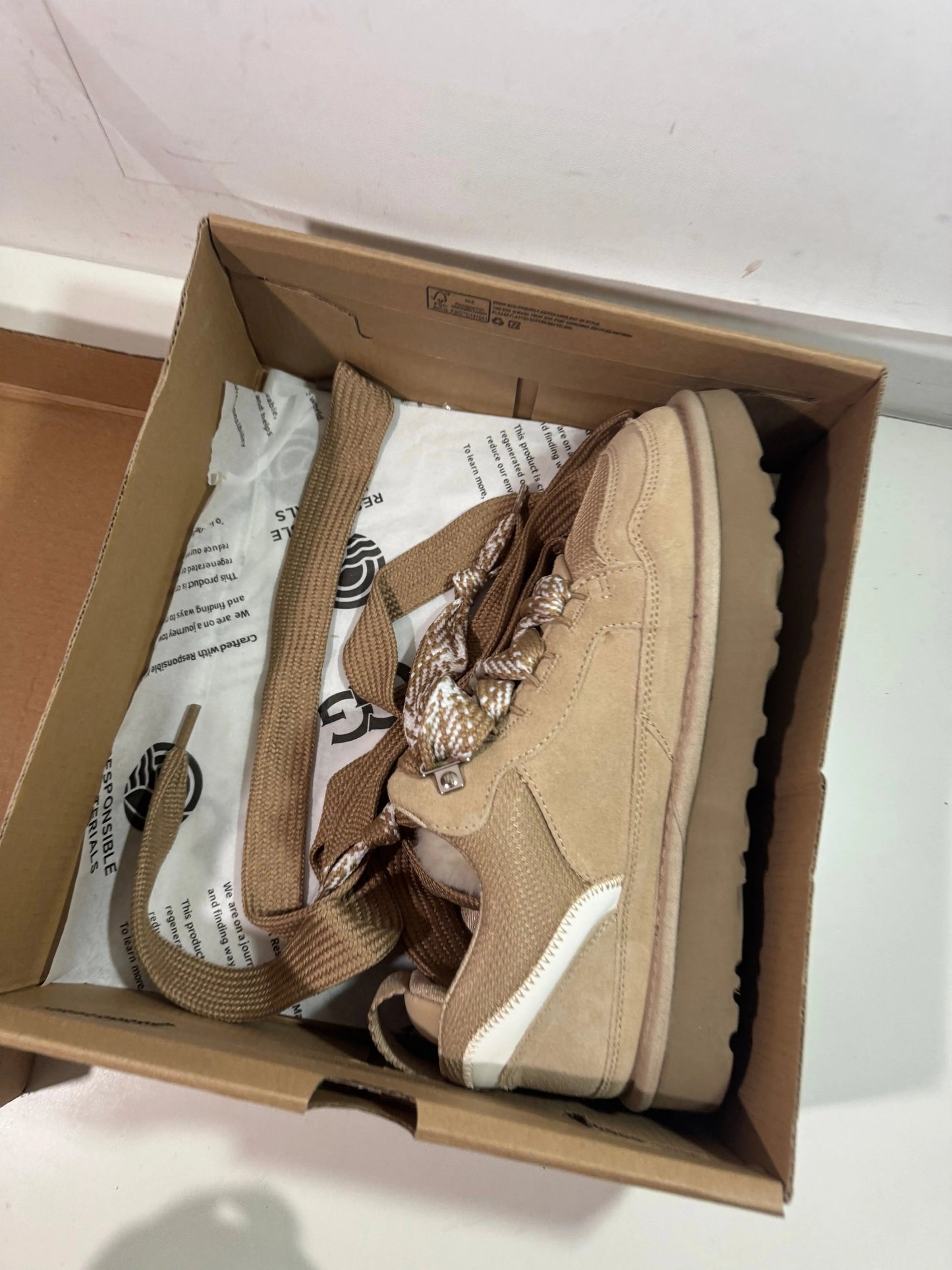 UGG Lowmel Sand čizme — fotografija 6