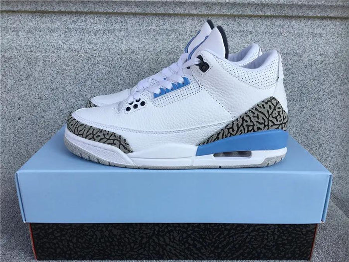 Jordan 3 UNC tenisice — bočni prikaz