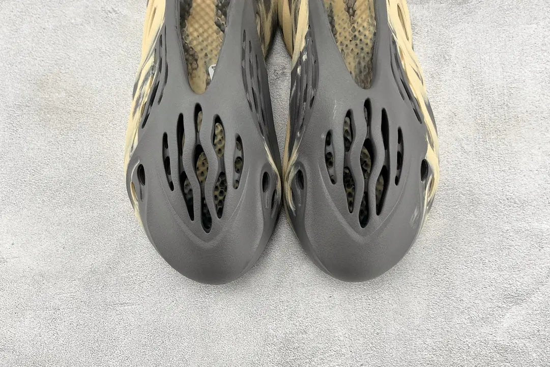 Yeezy Foam Runners Moon tenisice — fotografija 7