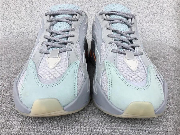 Yeezy 700 Interia tenisice — bočni prikaz