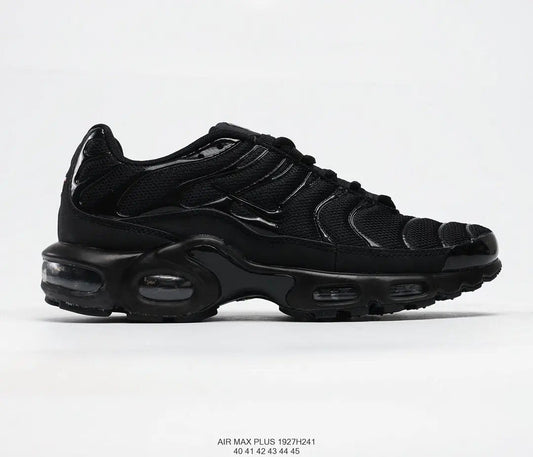 Nike TN Triple Black tenisice — vodič za veličine