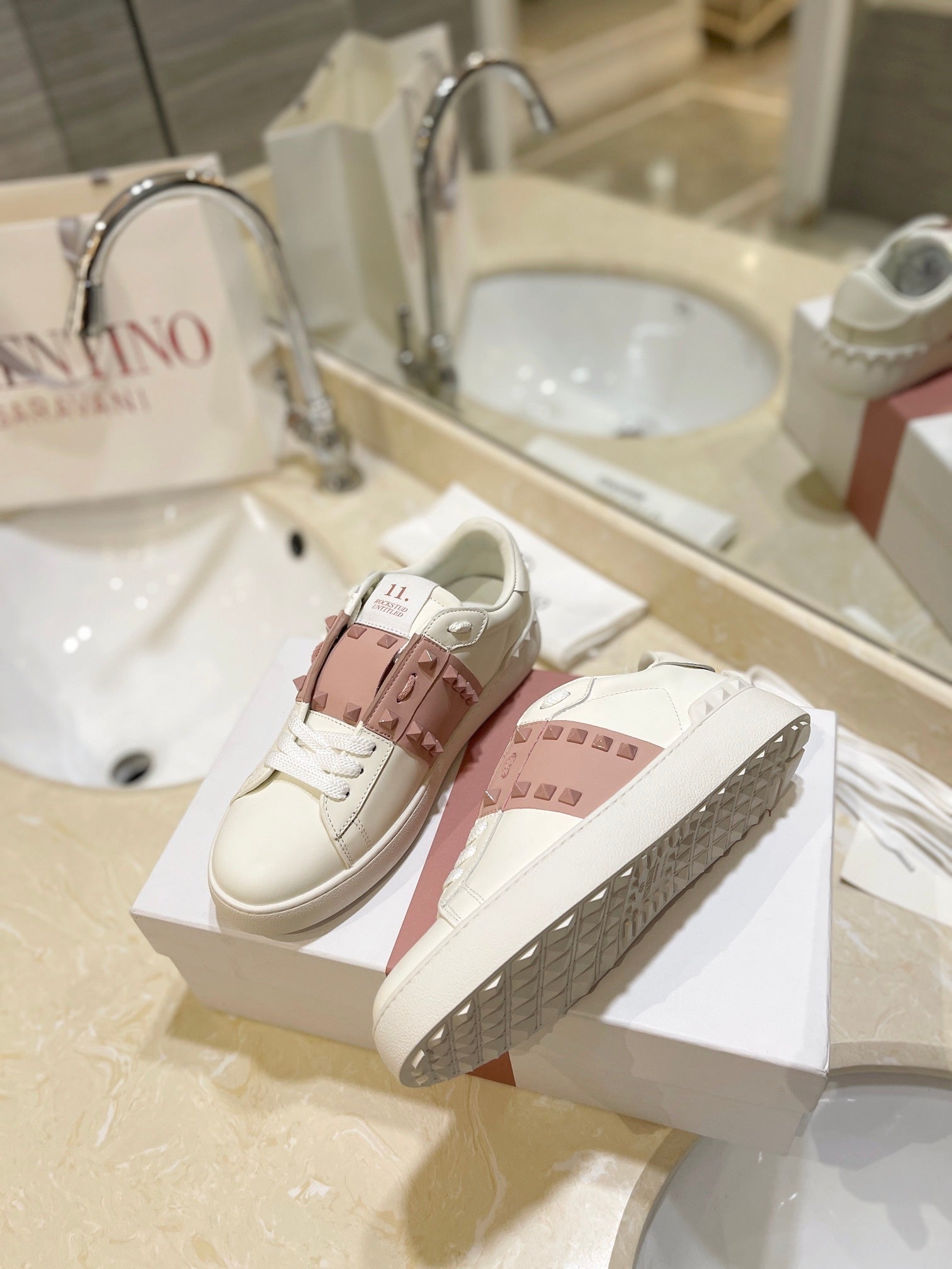 Valentino Low Rose tenisice — gornji prikaz