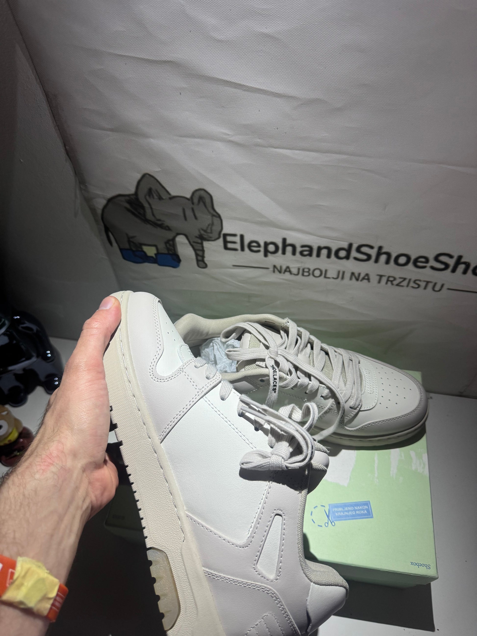 OFF-WHITE out the office Brown tenisice — straga