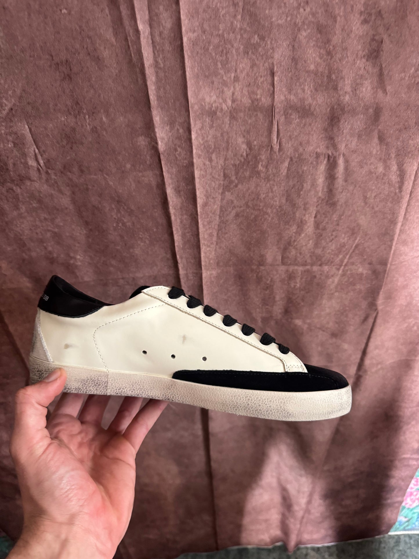 Golden Goose Black/White tenisice — prednji prikaz