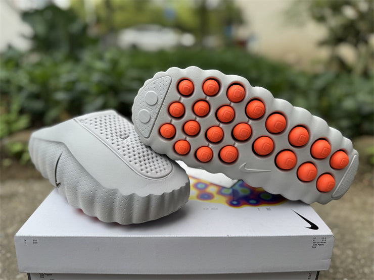 Nike Mind Slides Sand tenisice — prednji prikaz