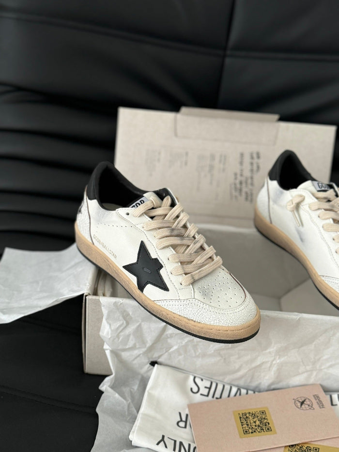 Golden Goose Low White/Black Elephand.shoes