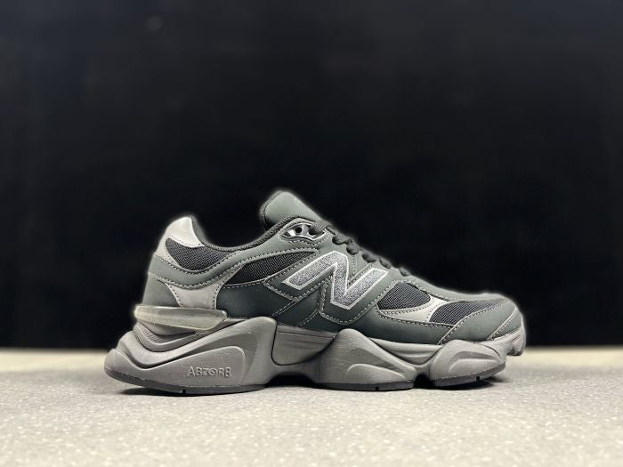 New Balance Black tenisice — straga