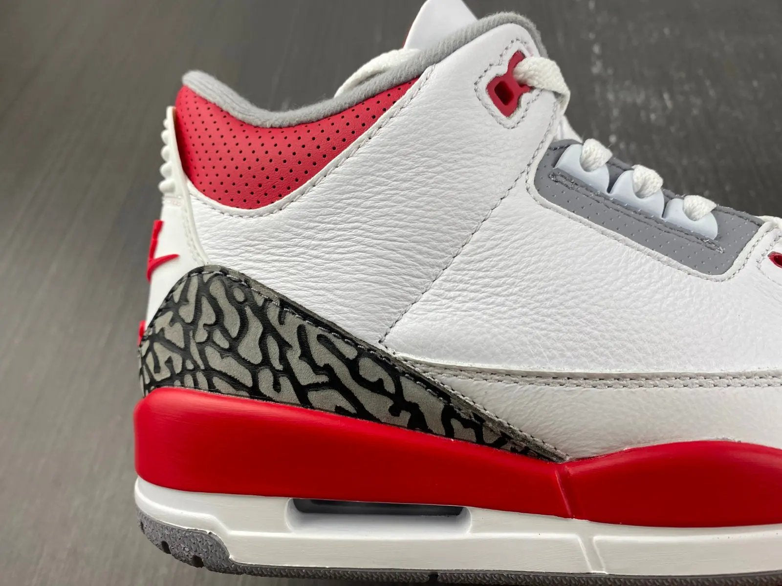 Jordan 3 Fire Red tenisice — fotografija 8