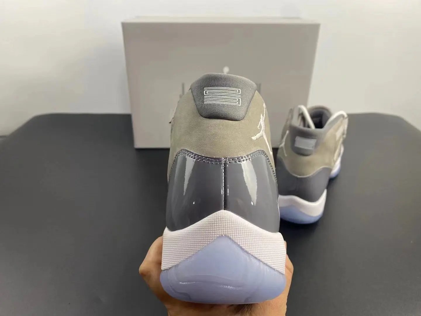 Jordan 11 Grey tenisice — prednji prikaz