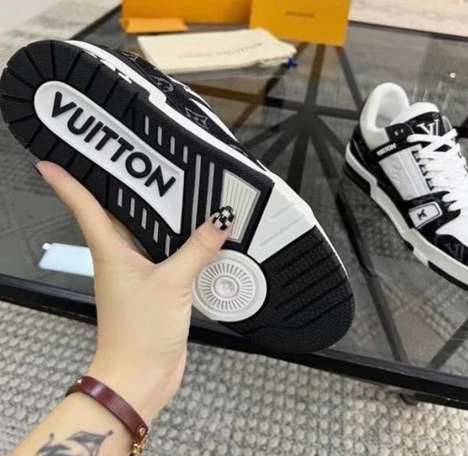 Louis Vuitton Black Low tenisice — gornji prikaz