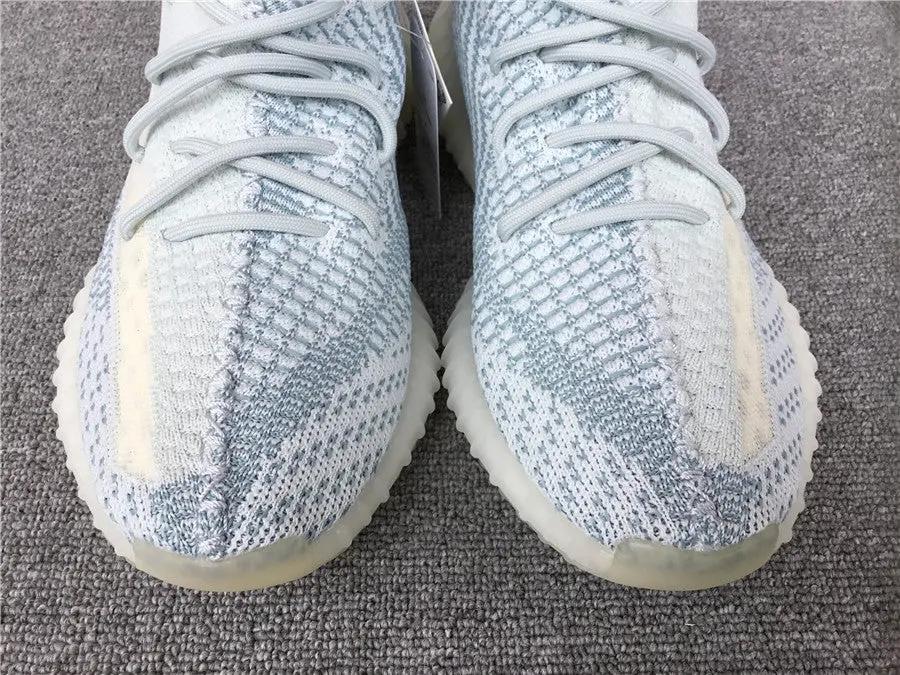 Yeezy 350 Cloud White tenisice — prednji prikaz