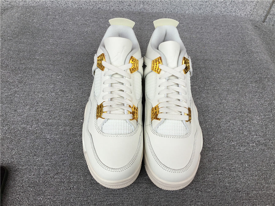Air Jordan 4 Sail tenisice — prednji prikaz