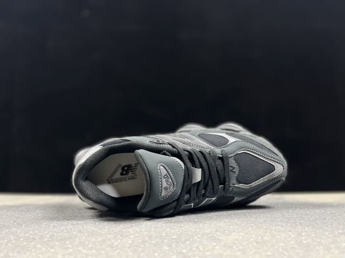 New Balance Black tenisice — detalj