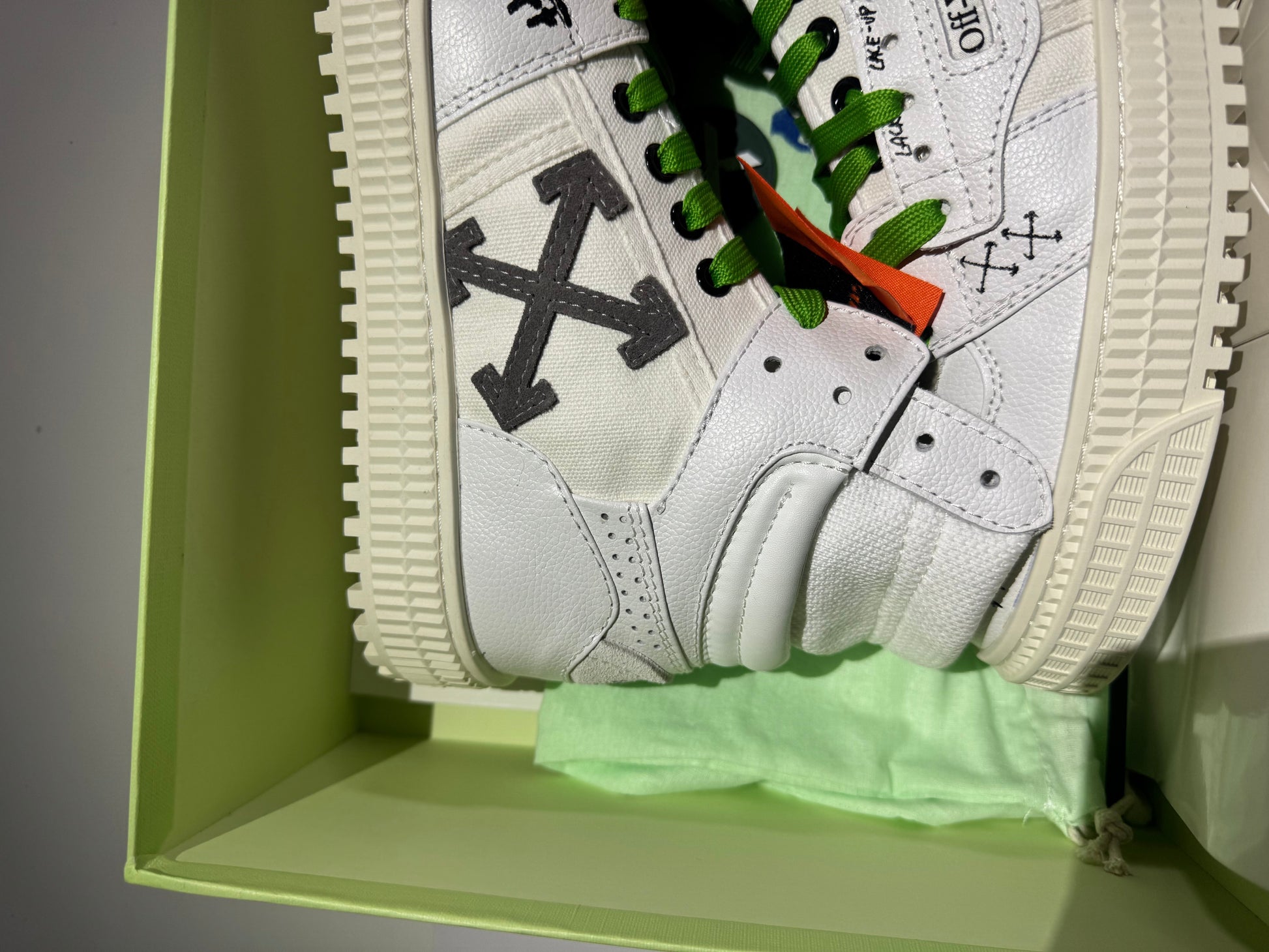Off White Off Court Green 3.0 tenisice — straga