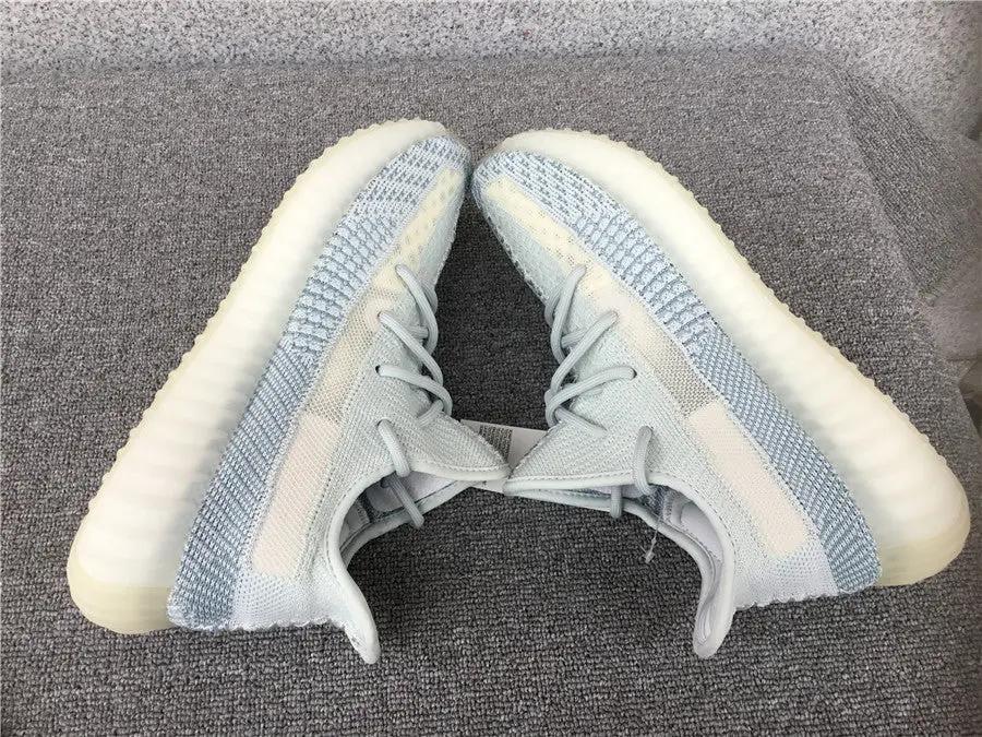 Yeezy 350 Cloud White tenisice — straga