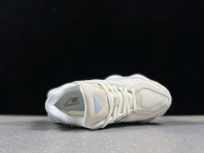 New Balance White tenisice — detalj