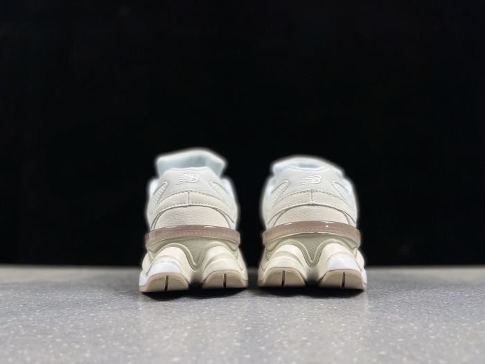 New Balance Tripele White tenisice — detalj