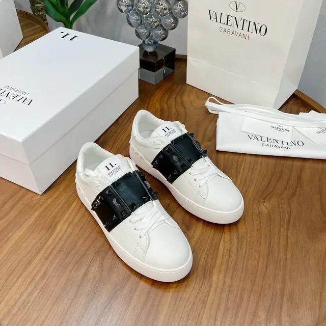 Valentino Low White/Black tenisice — detalj