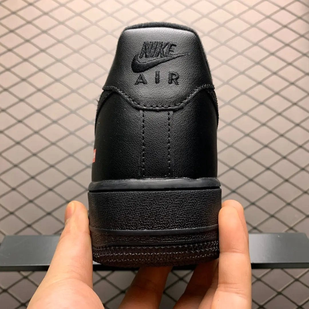 Air Force Supreme Black tenisice — prednji prikaz