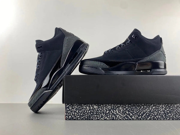 Air Jordan 3 Black Cat tenisice — bočni prikaz