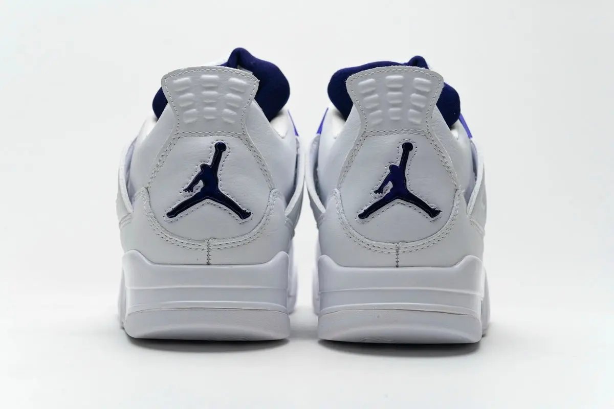 Air Jordan 4 Metalic Purple tenisice — straga
