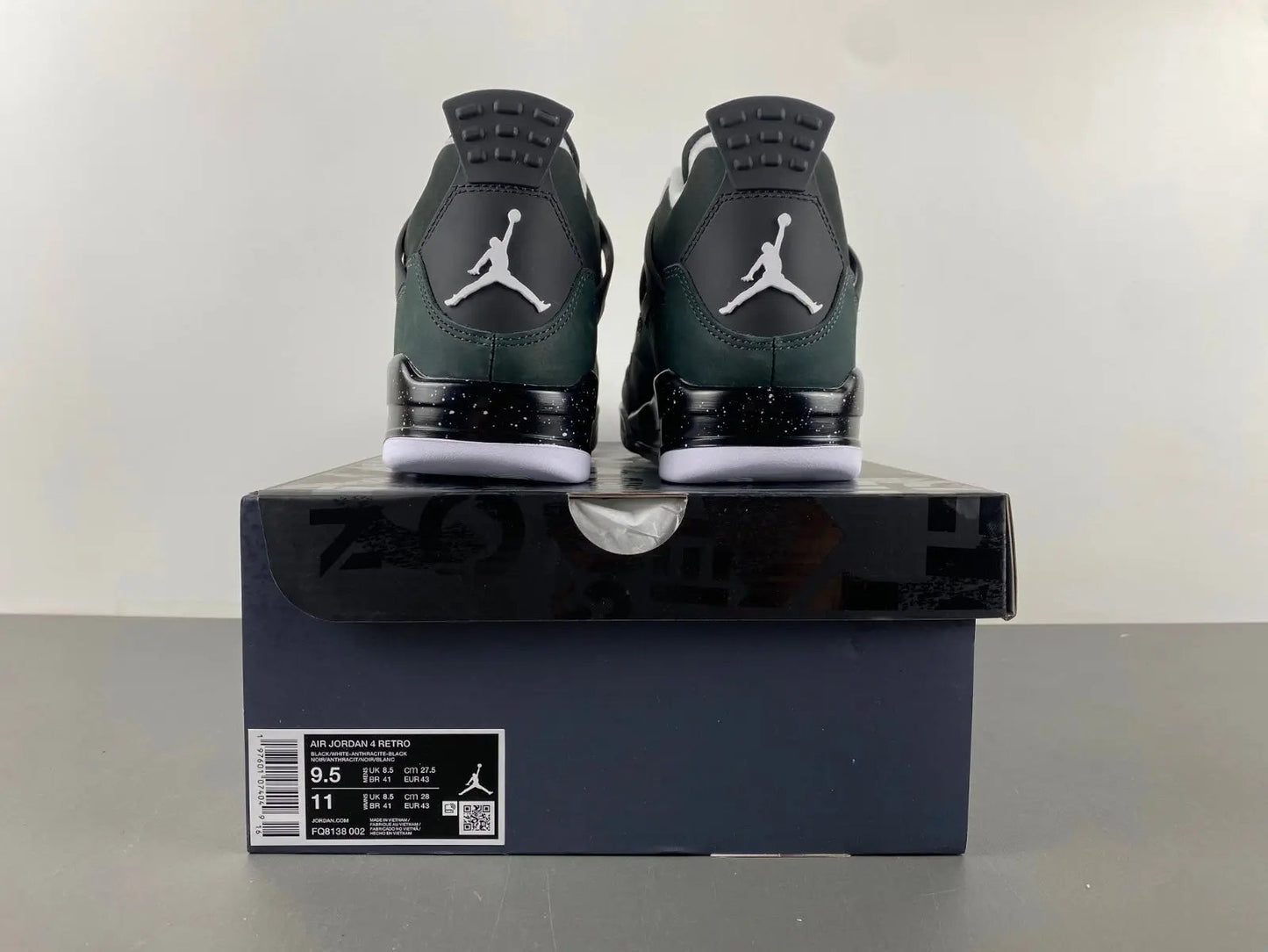Air Jordan 4 Retro Fear tenisice — gornji prikaz