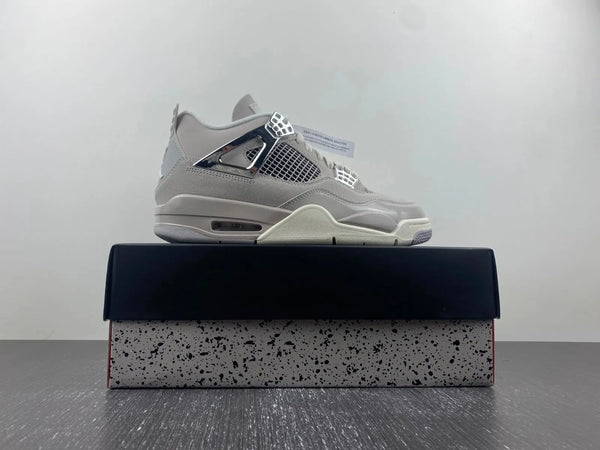 Air Jordan 4 "Frozen Moments" tenisice — bočni prikaz