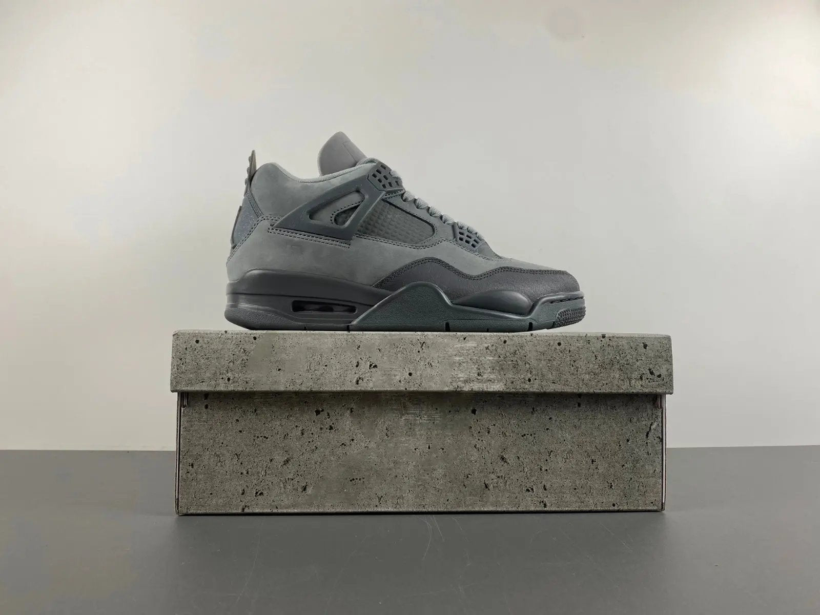 Air Jordan 4 "Wet Cement" tenisice — gornji prikaz