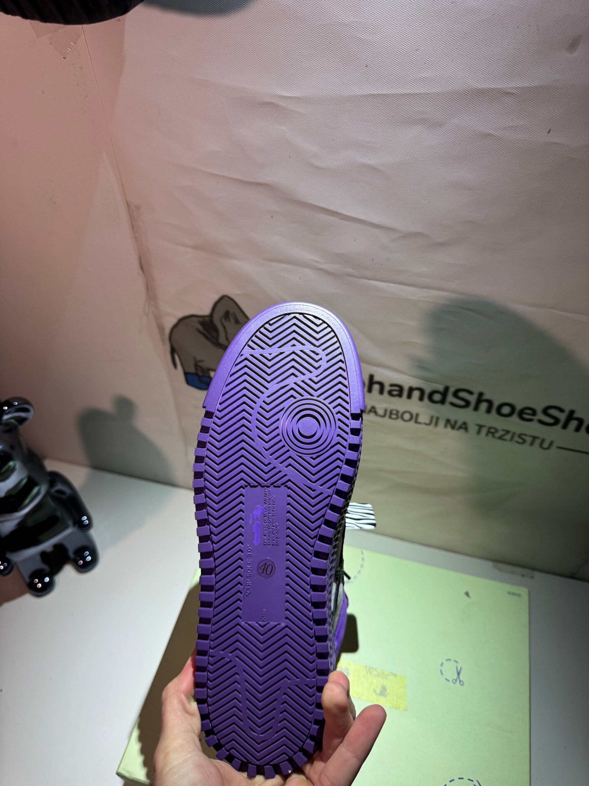 Off White Off Court 3.0 Purple tenisice — detalj