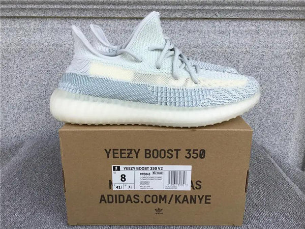 Yeezy 350 Cloud White tenisice — bočni prikaz