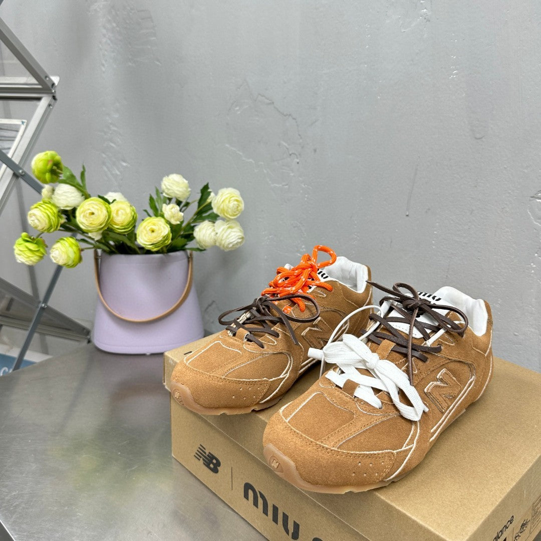 Miu Miu x New Balance Elephand.shoes
