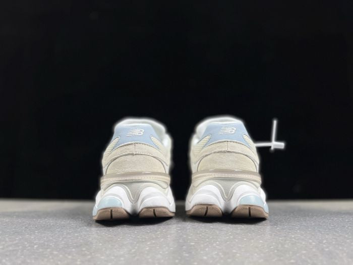 New Balance White tenisice — gornji prikaz