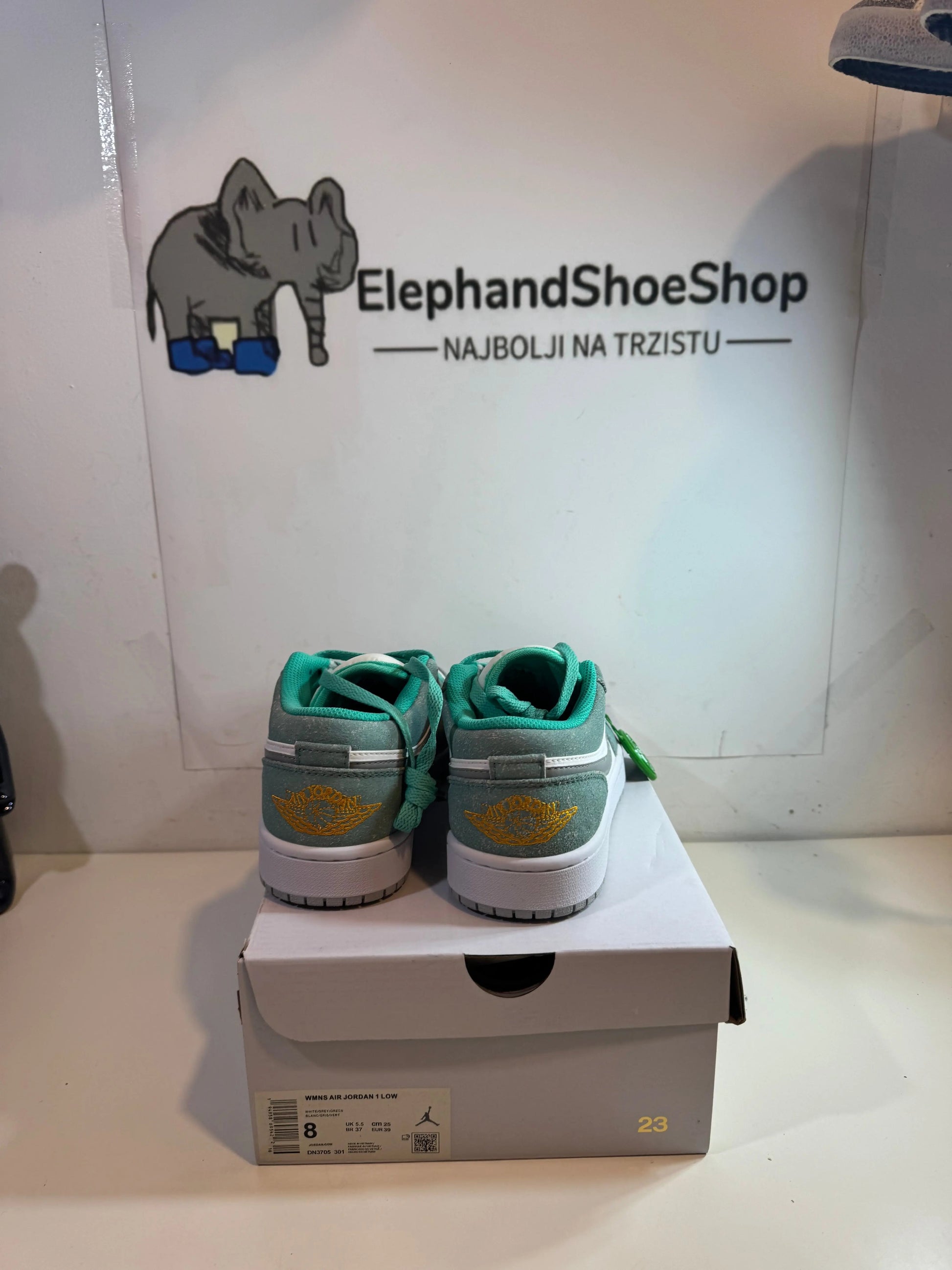 Jordan 1 Low Oreen tenisice — detalj