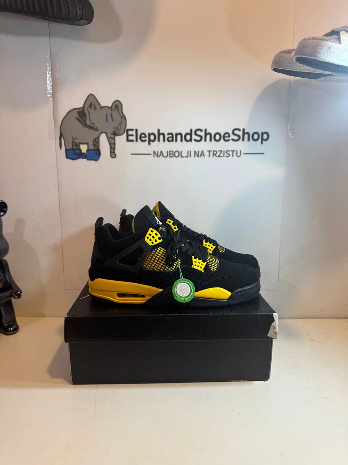 Jordan 4 Thunder tenisice — bočni prikaz
