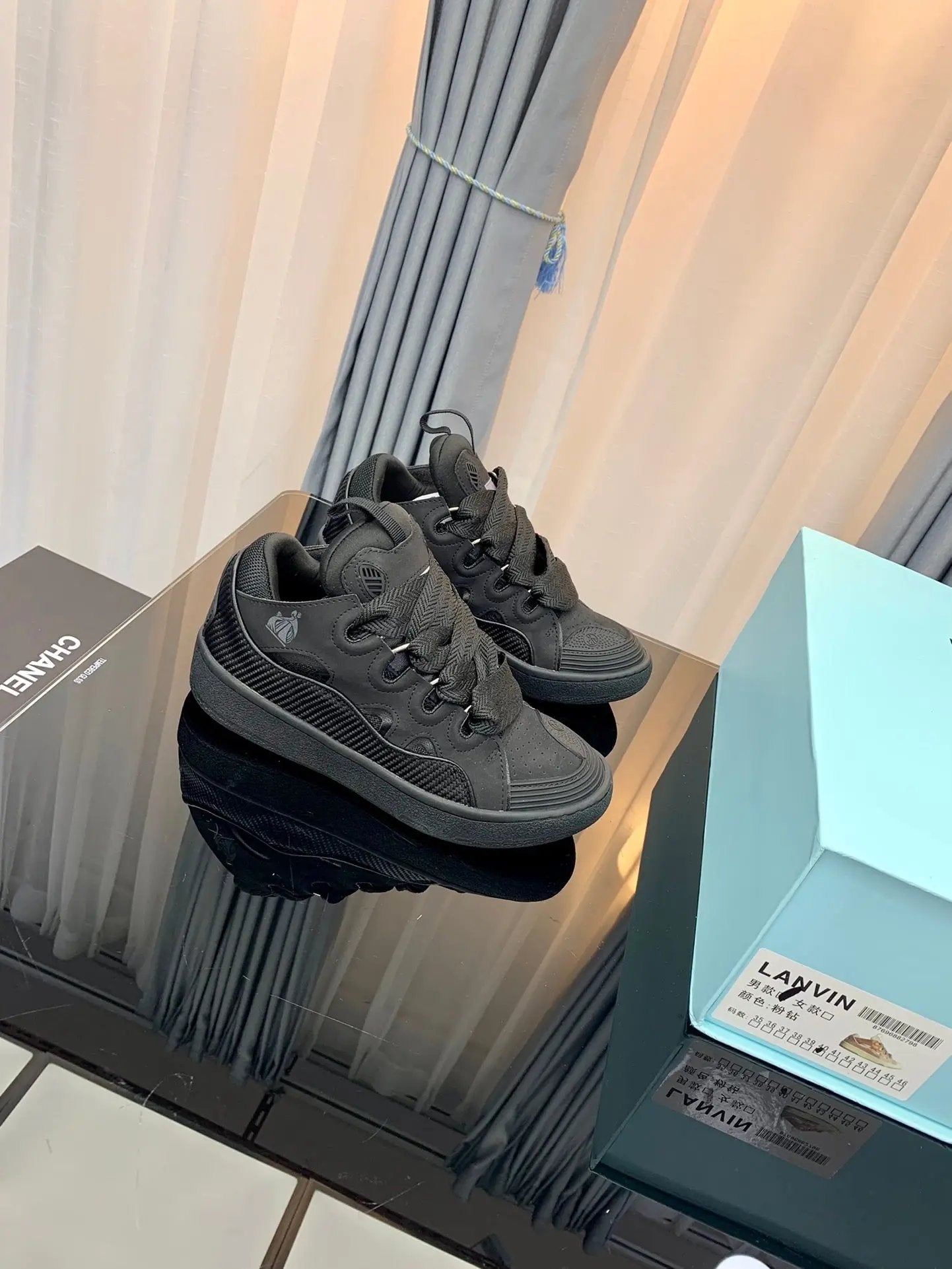 Lanvin Black tenisice — detalj