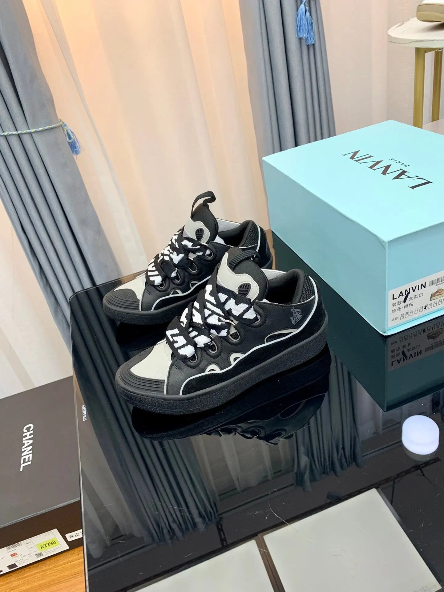 Lanvin Black/White tenisice — detalj
