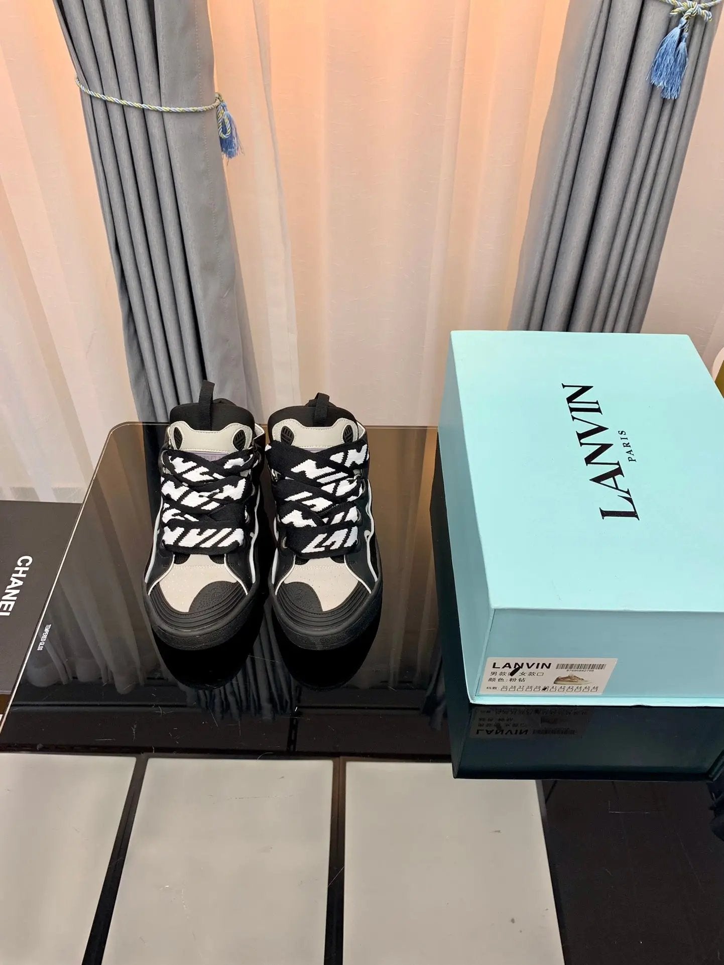 Lanvin Black/White tenisice — gornji prikaz