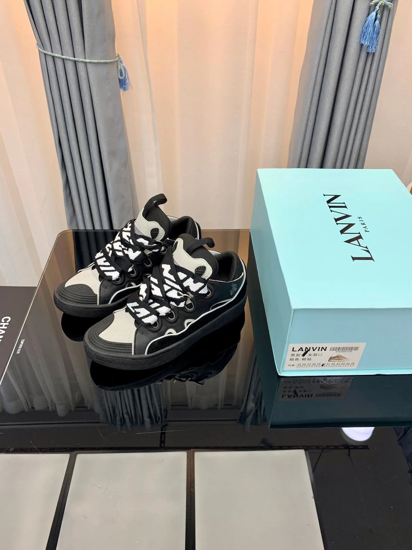 Lanvin Black/White tenisice — straga