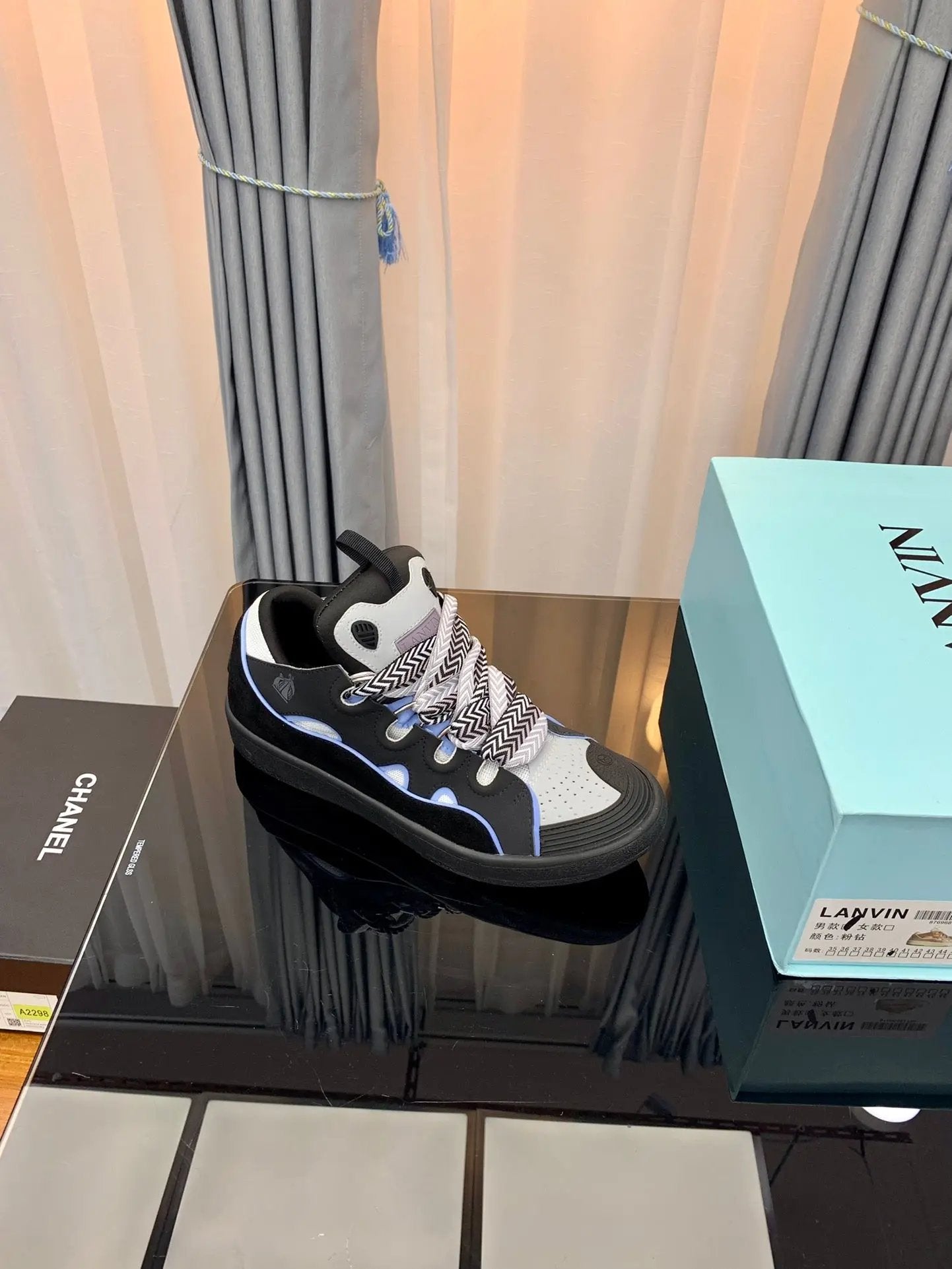 Lanvin Blue/Black tenisice — detalj