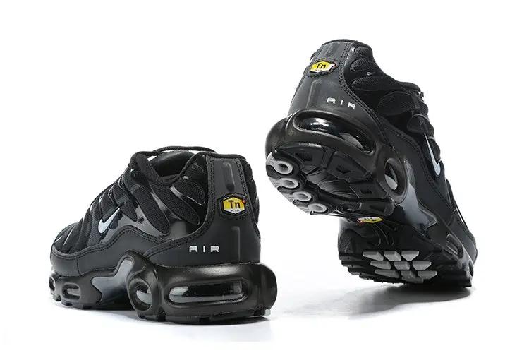 Air Max Plus Black TN tenisice — prednji prikaz