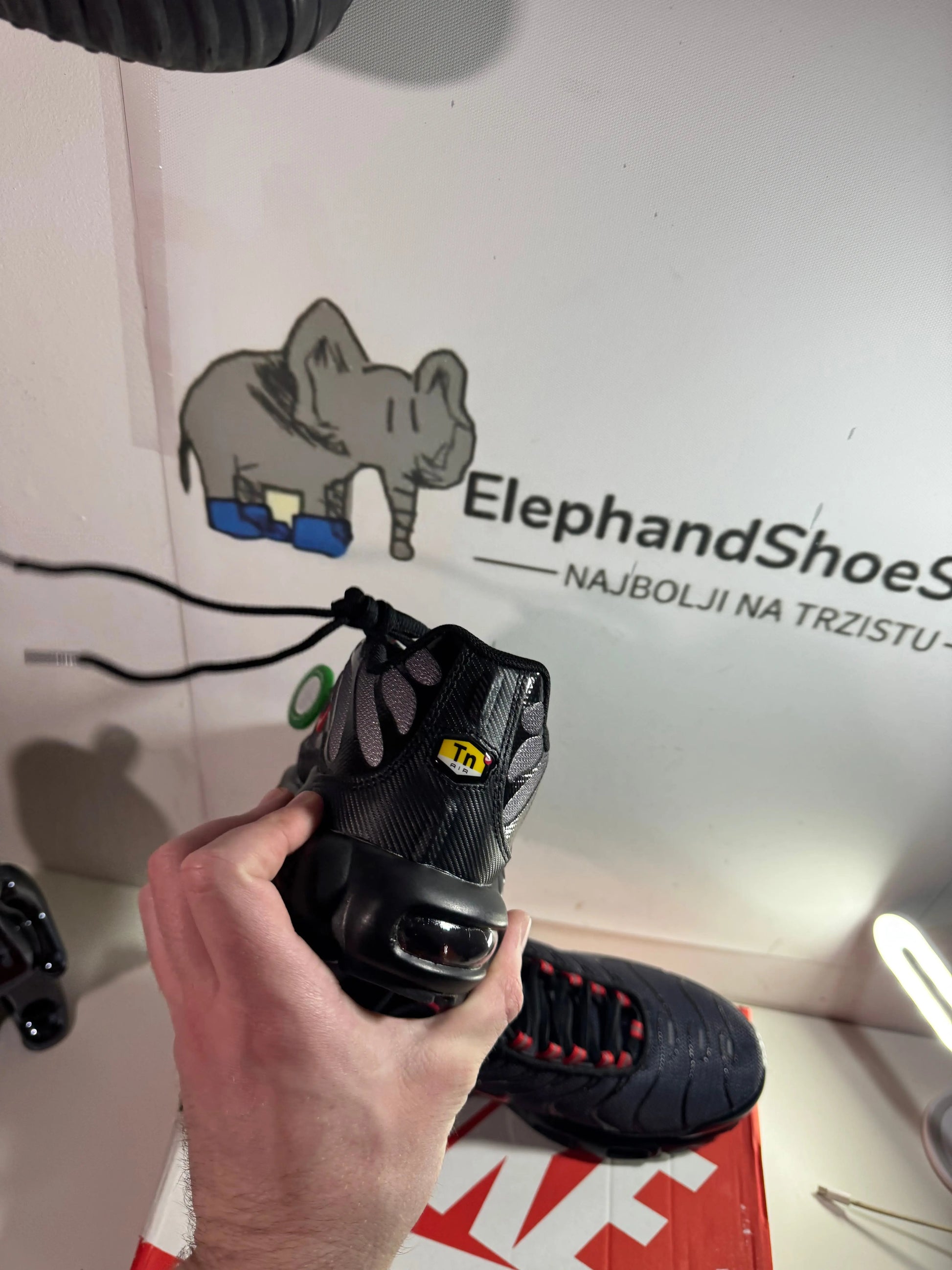 TN Black/Red tenisice — straga