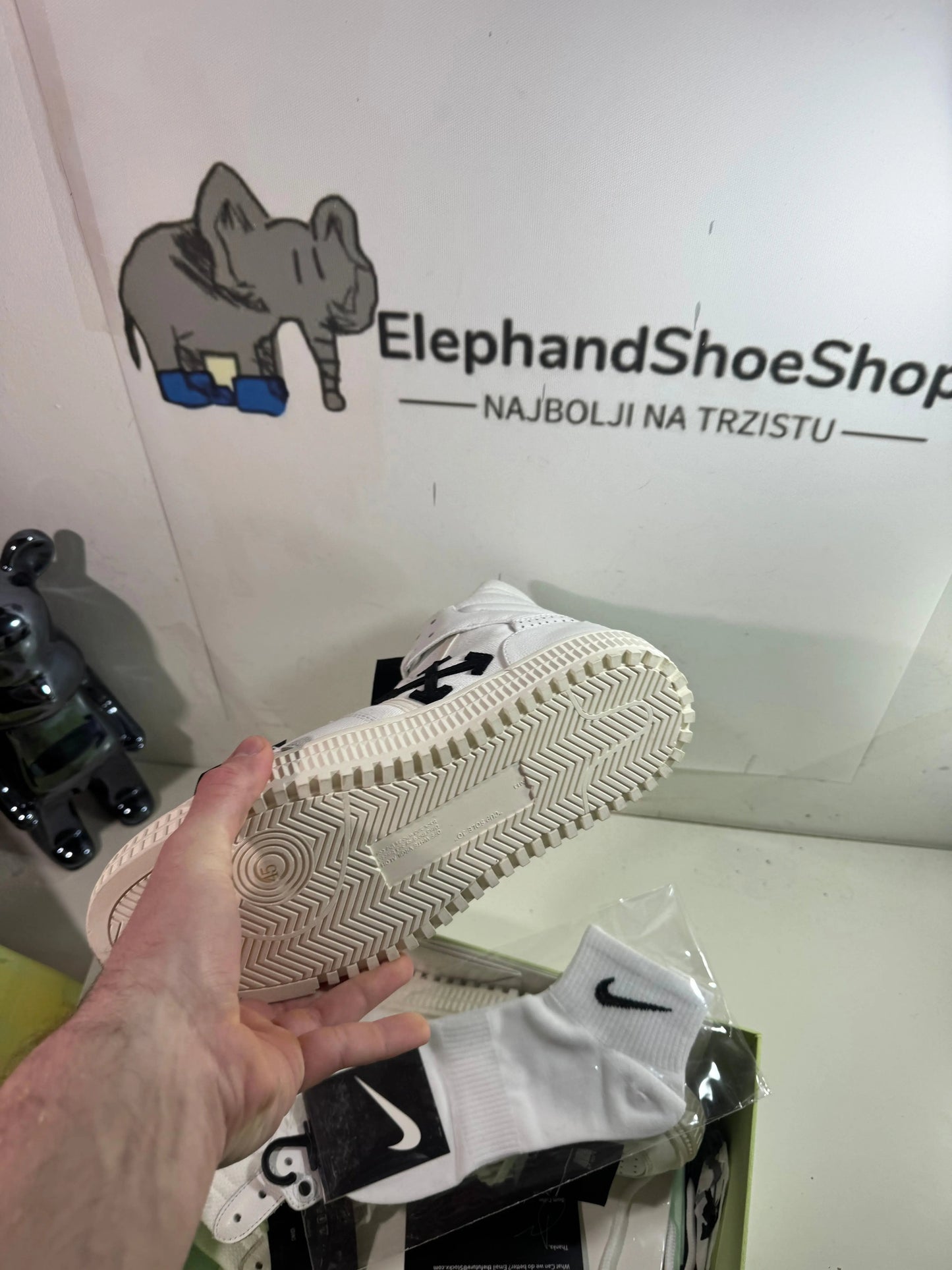 Off White Off Court 3.0 Black Label tenisice — detalj