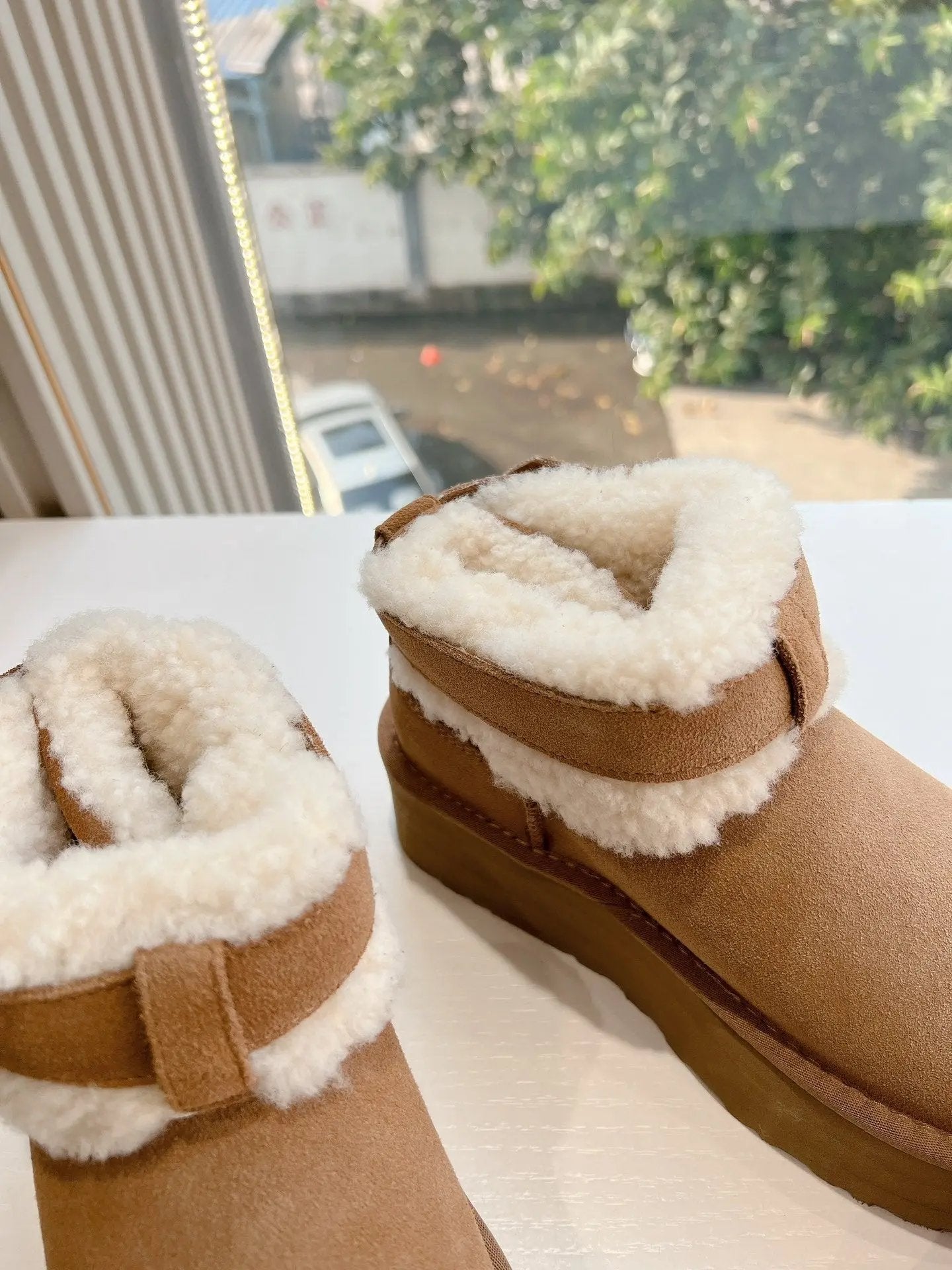 Ugg boots mini platform čizme — gornji prikaz