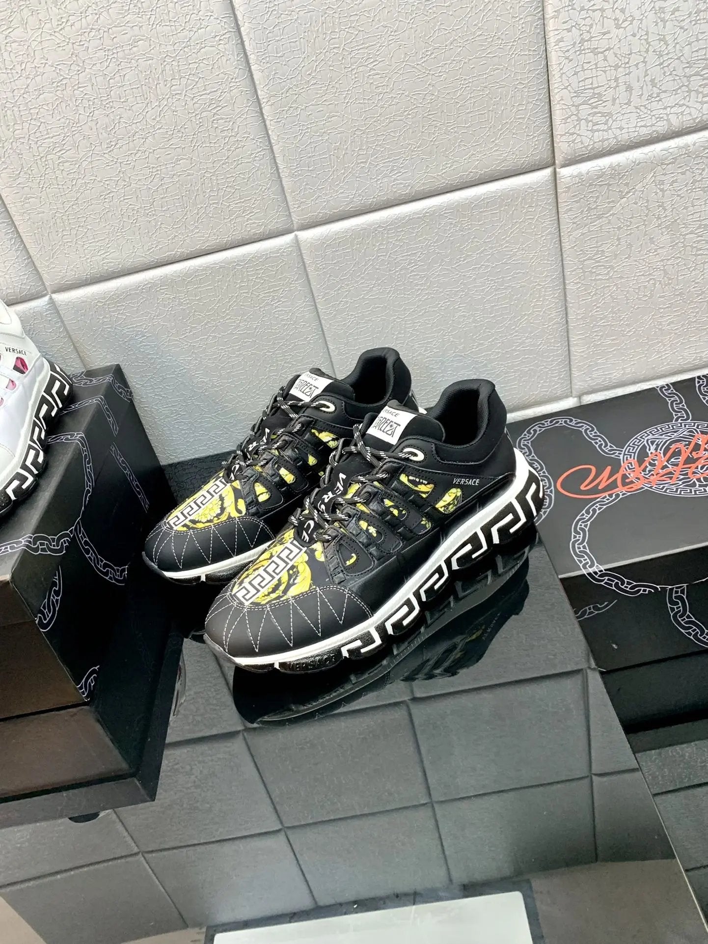 Versace Balck Gold low tenisice — fotografija 7