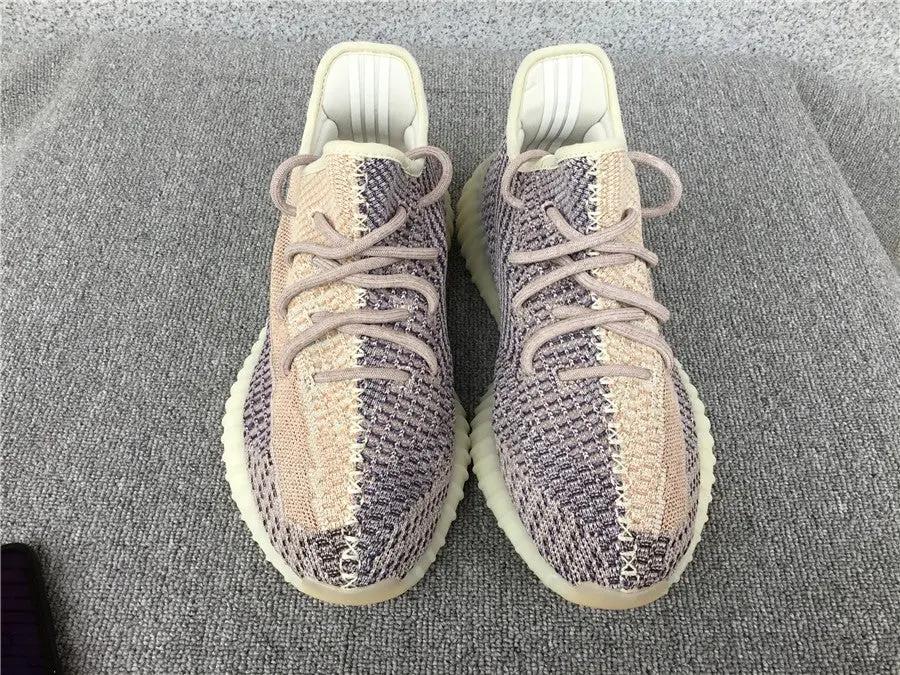 Yeezy 350 V2 Ash Perl tenisice — prednji prikaz