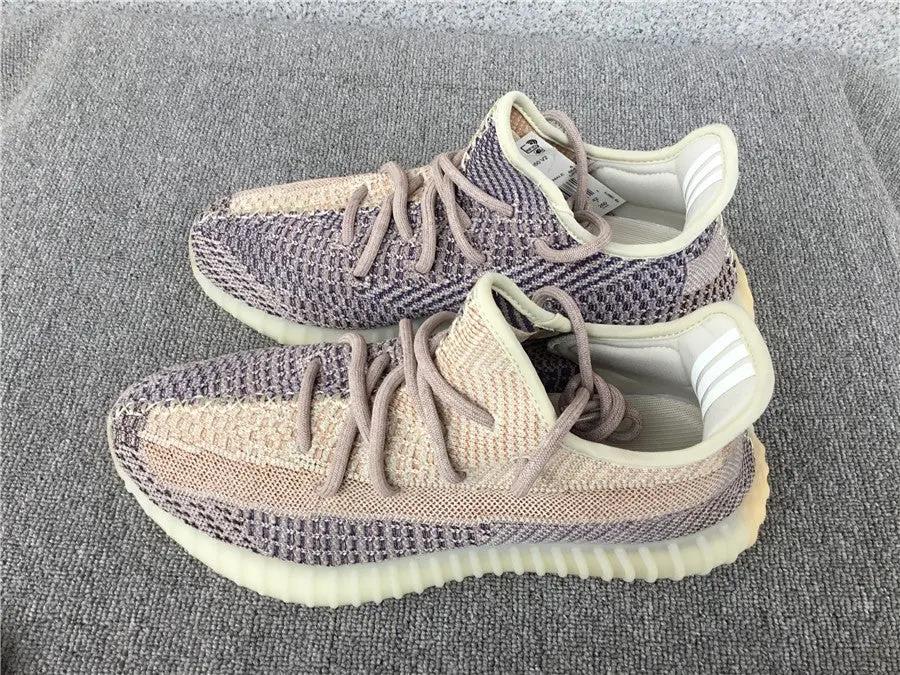 Yeezy 350 V2 Ash Perl tenisice — gornji prikaz