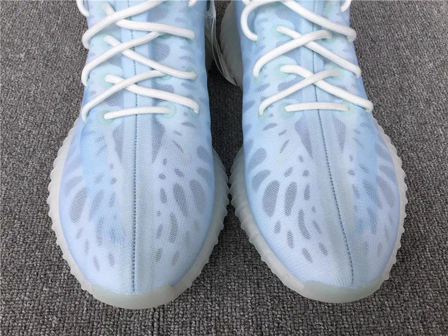 Yeezy 350 V2 Mono Ice tenisice — gornji prikaz