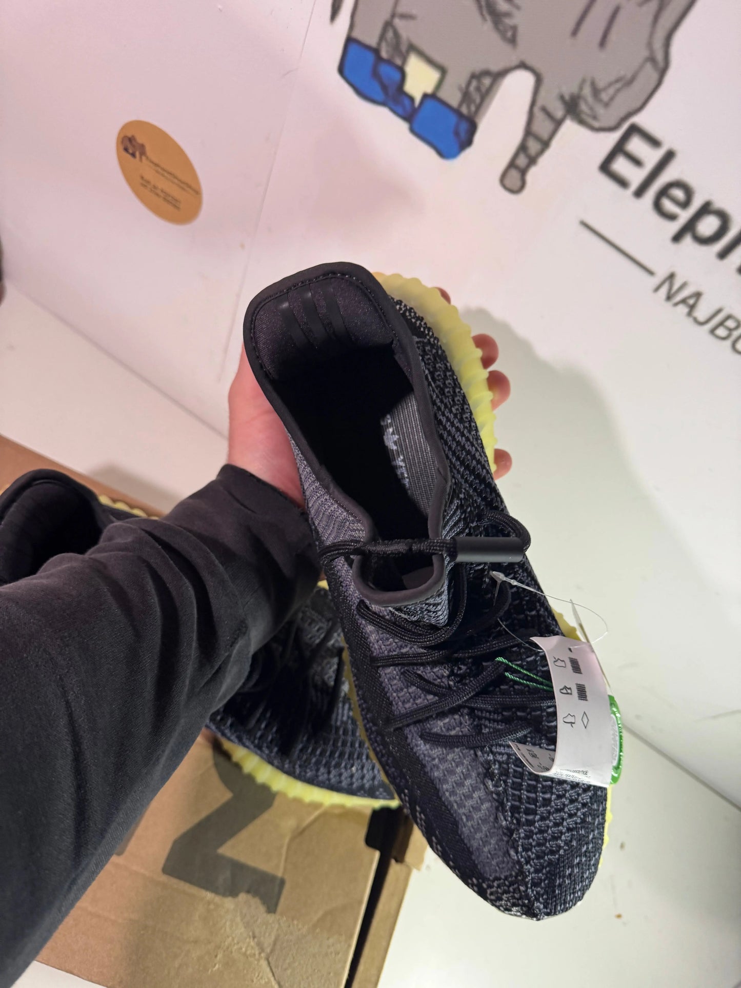 Yeezy Asriel tenisice — straga