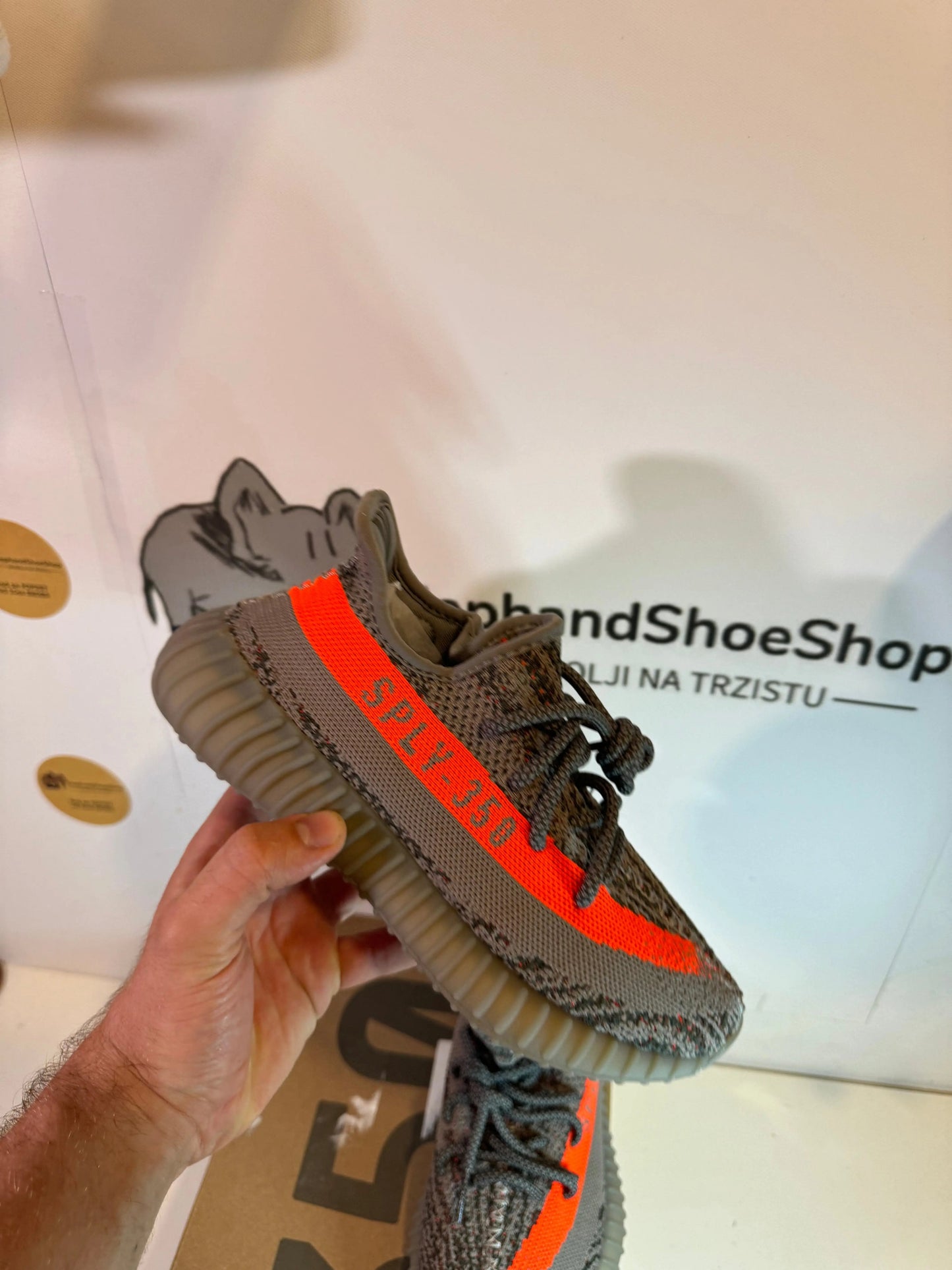 Yeezy Beluga V2 tenisice — gornji prikaz