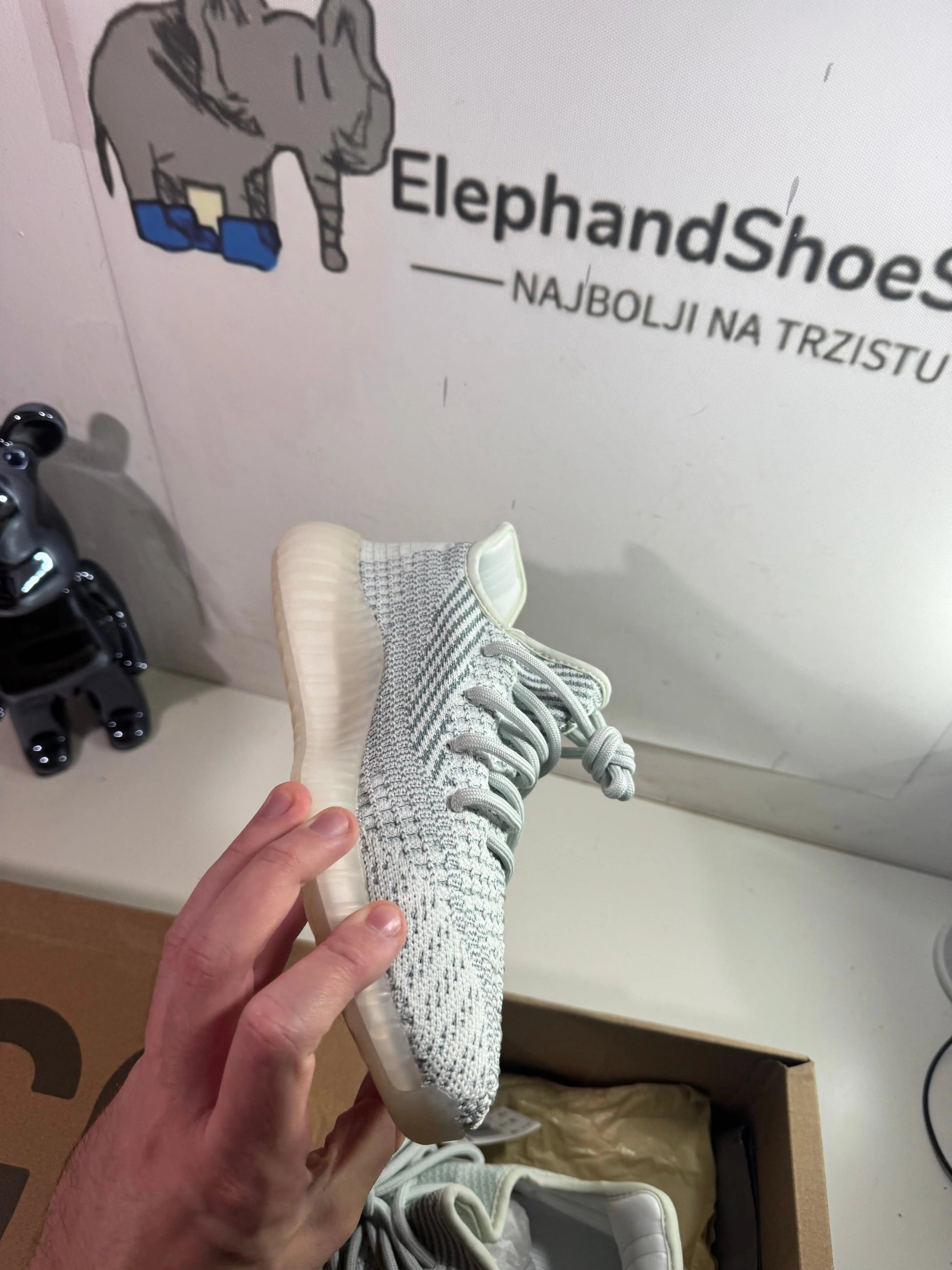 Yeezy Cloud White tenisice — gornji prikaz